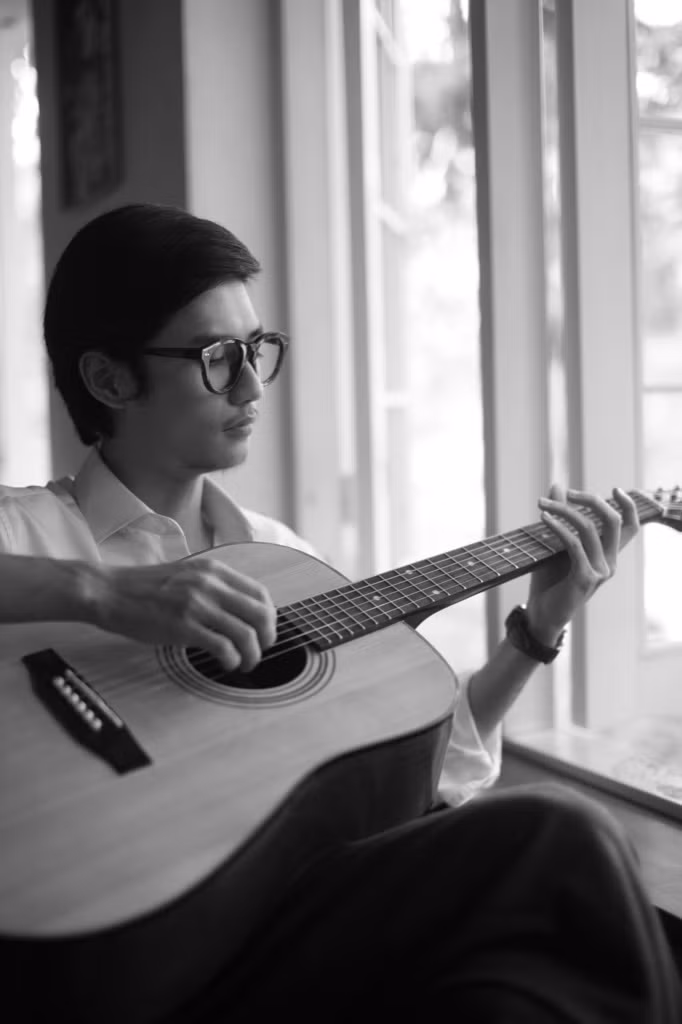 Sau “Sài Gòn trong cơn mưa”, Avin Lu lại được chọn vào vai cố nhạc sĩ Trịnh Công Sơn ảnh 3