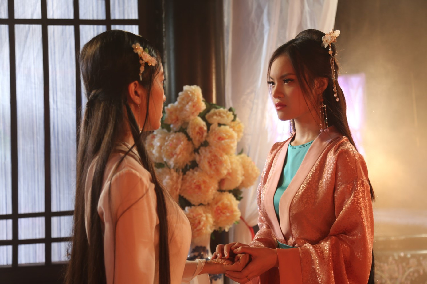 Tân binh V-Pop đầu tư 2 tỷ đồng làm MV, hợp tác với Vương Anh Tú và NSƯT Thành Lộc là ai? ảnh 2