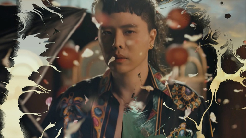 Trịnh Thăng Bình tình cảm bên “nàng Kiều” Helly Tống trong MV “Bức Bình Phong” ảnh 5