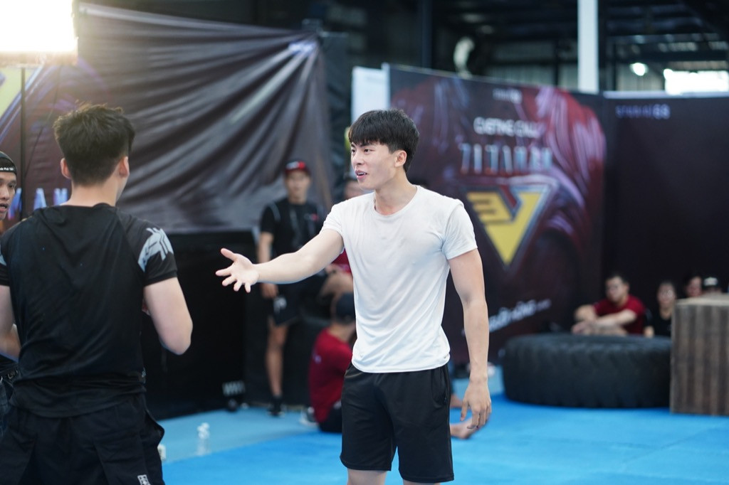 Vượt qua 700 ứng viên, hot boy đóng MV của Trung Quân Idol lọt Top 10 ứng viên cho VINAMAN ảnh 3