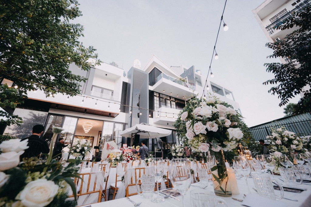 Vừa tặng mẹ 3 tỷ, Quốc Trường lại tự tay tổ chức tiệc mừng 40 năm ngày cưới cho ba mẹ ảnh 5