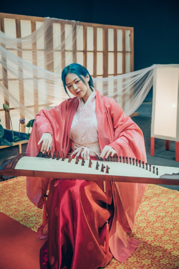 Trịnh Thăng Bình phác họa thế giới truyện Kiều ảo diệu trong MV “Bức Bình Phong“ ảnh 5