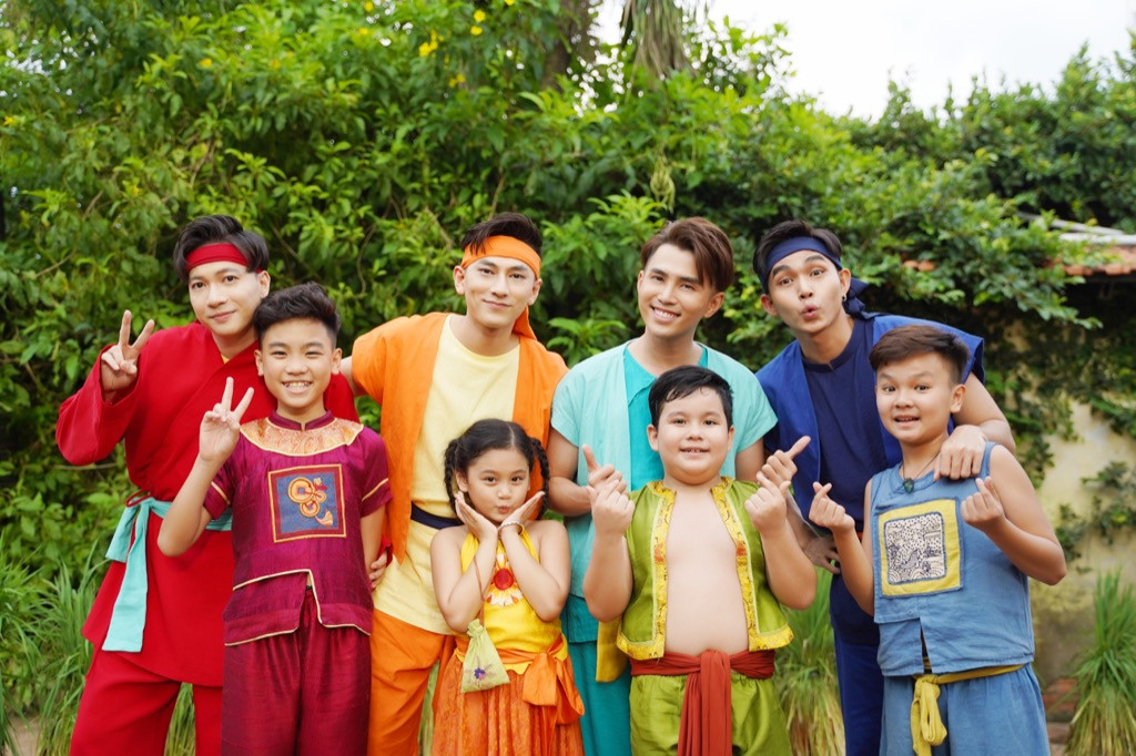 Sau hit quốc dân “Bống Bống Bang Bang”, nhóm 365 bất ngờ tái hợp trong MV “Trạng Tí“ ảnh 6