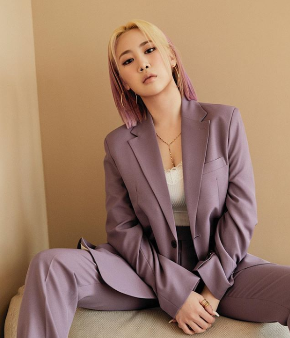 Vũ. và Skylines Beyond Our đại diện Việt Nam tại Nhạc hội quốc tế “ROUND Festival 2020“ ảnh 1