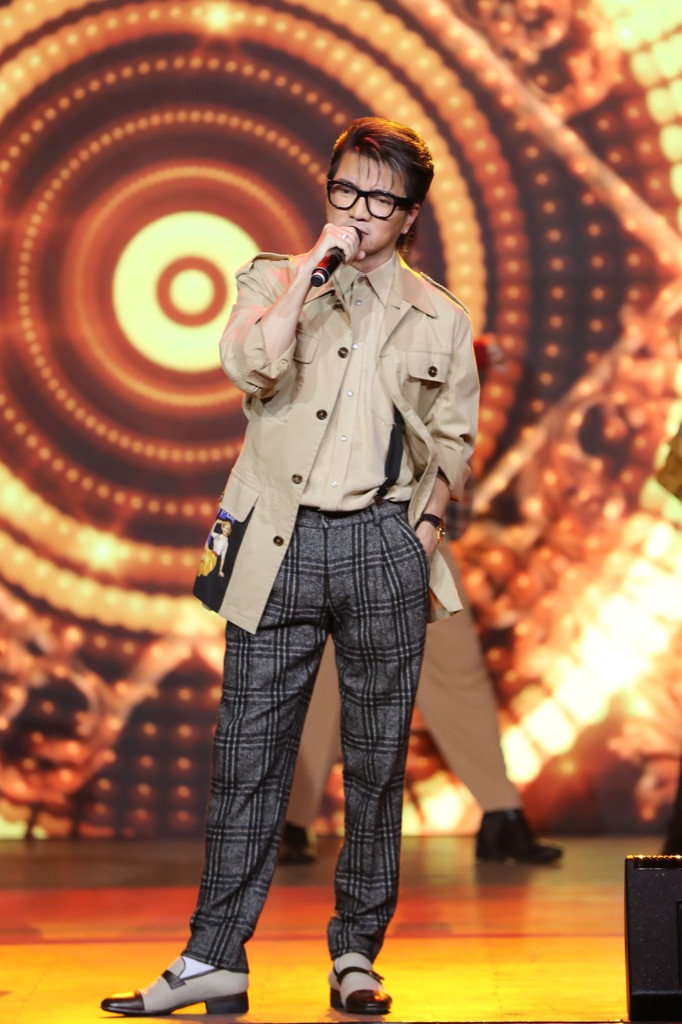 Lãnh Thanh và Võ Điền Gia Huy tái ngộ trong “vũ trụ MV drama” của ca sĩ Đàm Vĩnh Hưng ảnh 1