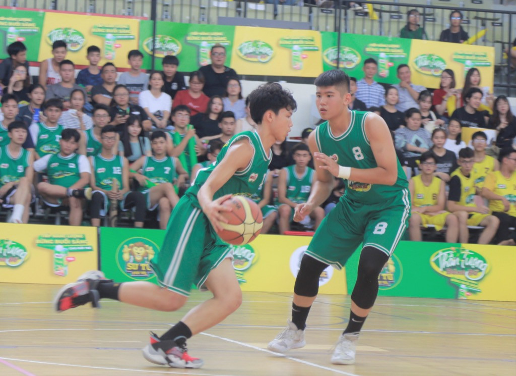 Hotboy 1m84 trường THPT Nguyễn Thị Minh Khai trở thành Quán quân của “Thần Tượng Bóng Rổ“ ảnh 3