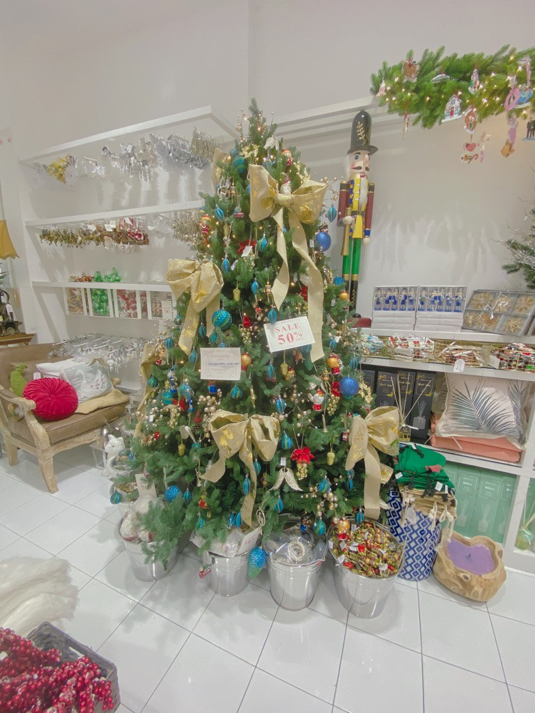 Sài Gòn lên đèn xinh lung linh đón Giáng Sinh rồi đó, bạn đã chuẩn bị “lên đồ” chưa? ảnh 9