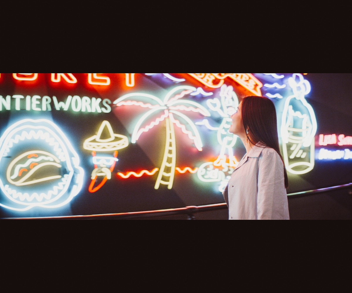 Lâu lắm mới trở lại, Hương Tràm tung hẳn 2 MV để gửi gắm nỗi nhớ xa quê hương ảnh 5