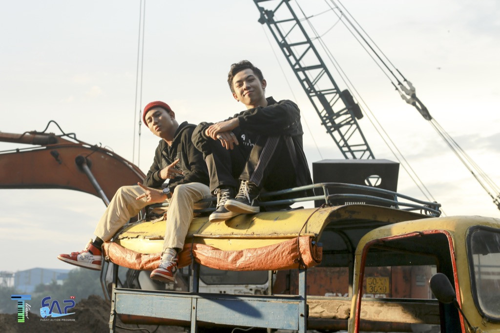 Thành viên TTeam BlackBi mời đại gia Minh Nhựa tham gia MV về đề tài COVID-19 ảnh 3