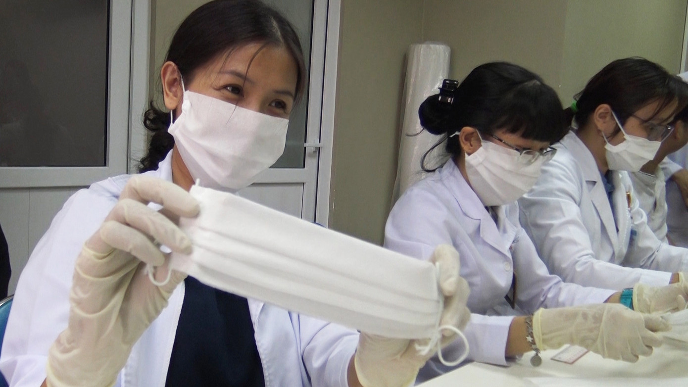 Hàng trăm nhân viên y tế hiến máu cứu người trong mùa dịch Covid-19 ảnh 6 Hàng trăm nhân viên y tế hiến máu cứu người trong mùa dịch Covid-19 ảnh 6