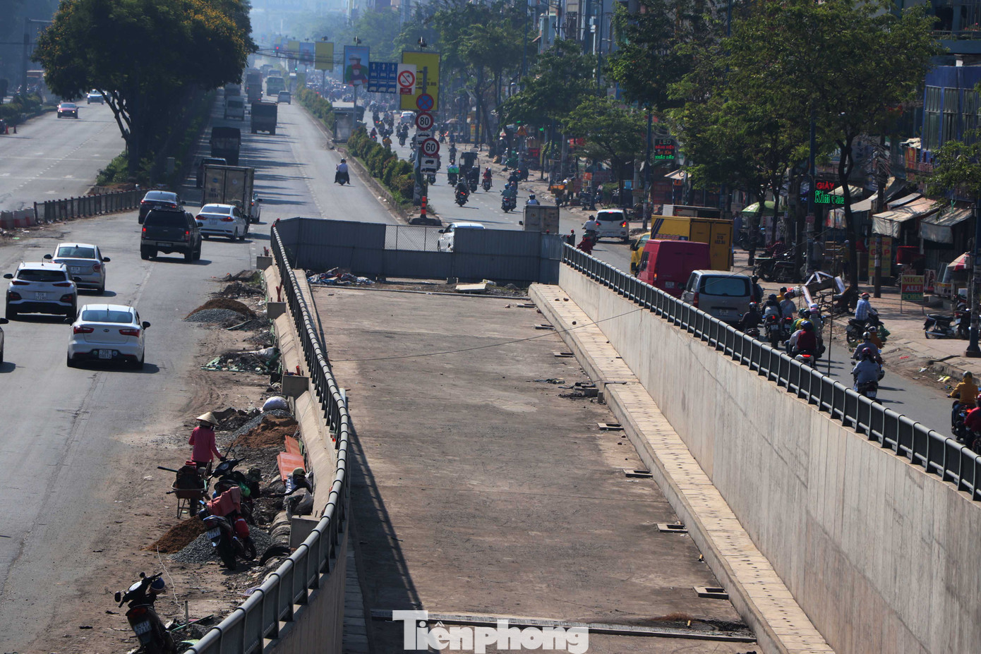 Cận cảnh nút giao thông 3 tầng giải tỏa kẹt xe cửa ngõ Sài Gòn sắp hoàn thành ảnh 12
