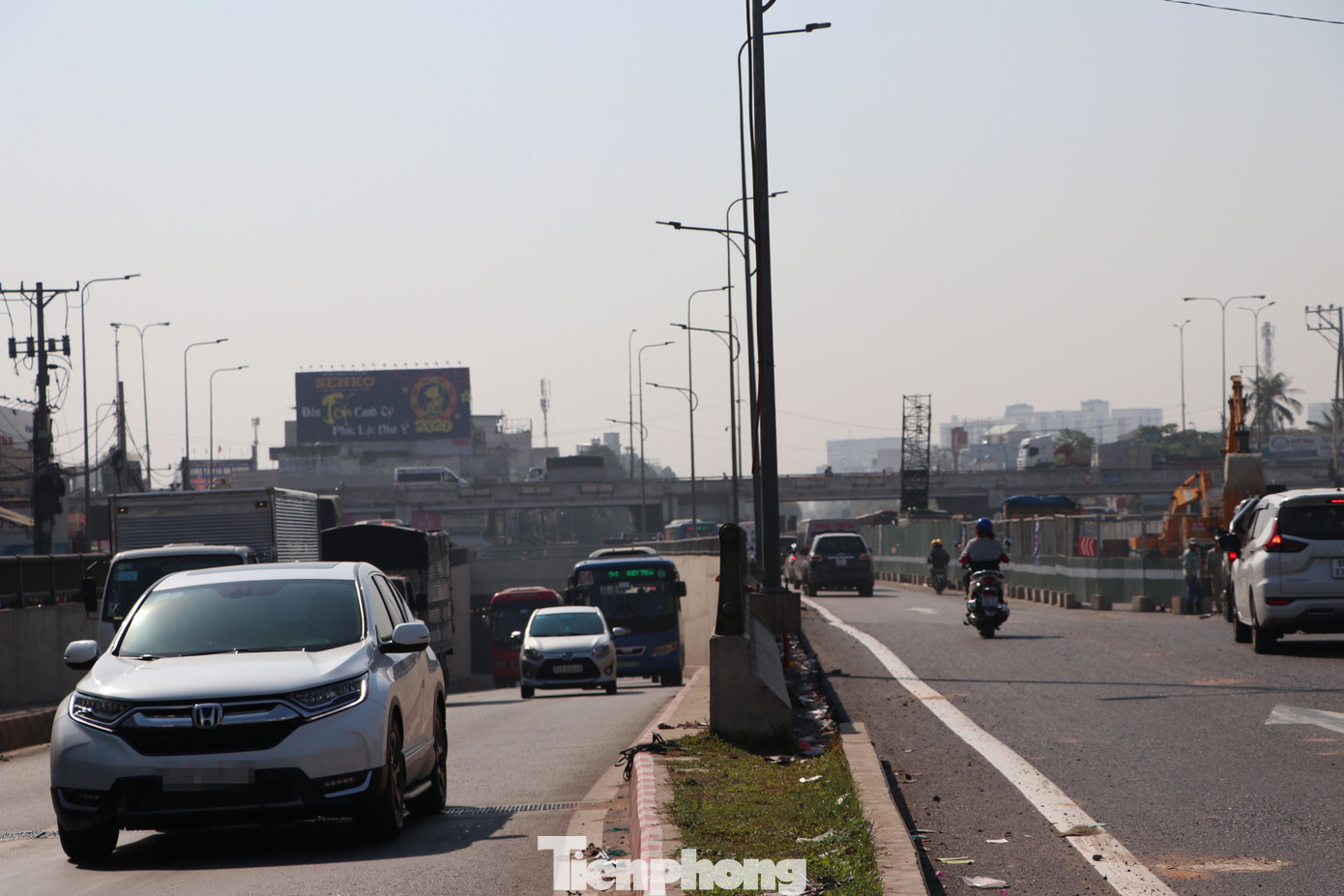 Cận cảnh nút giao thông 3 tầng giải tỏa kẹt xe cửa ngõ Sài Gòn sắp hoàn thành ảnh 5