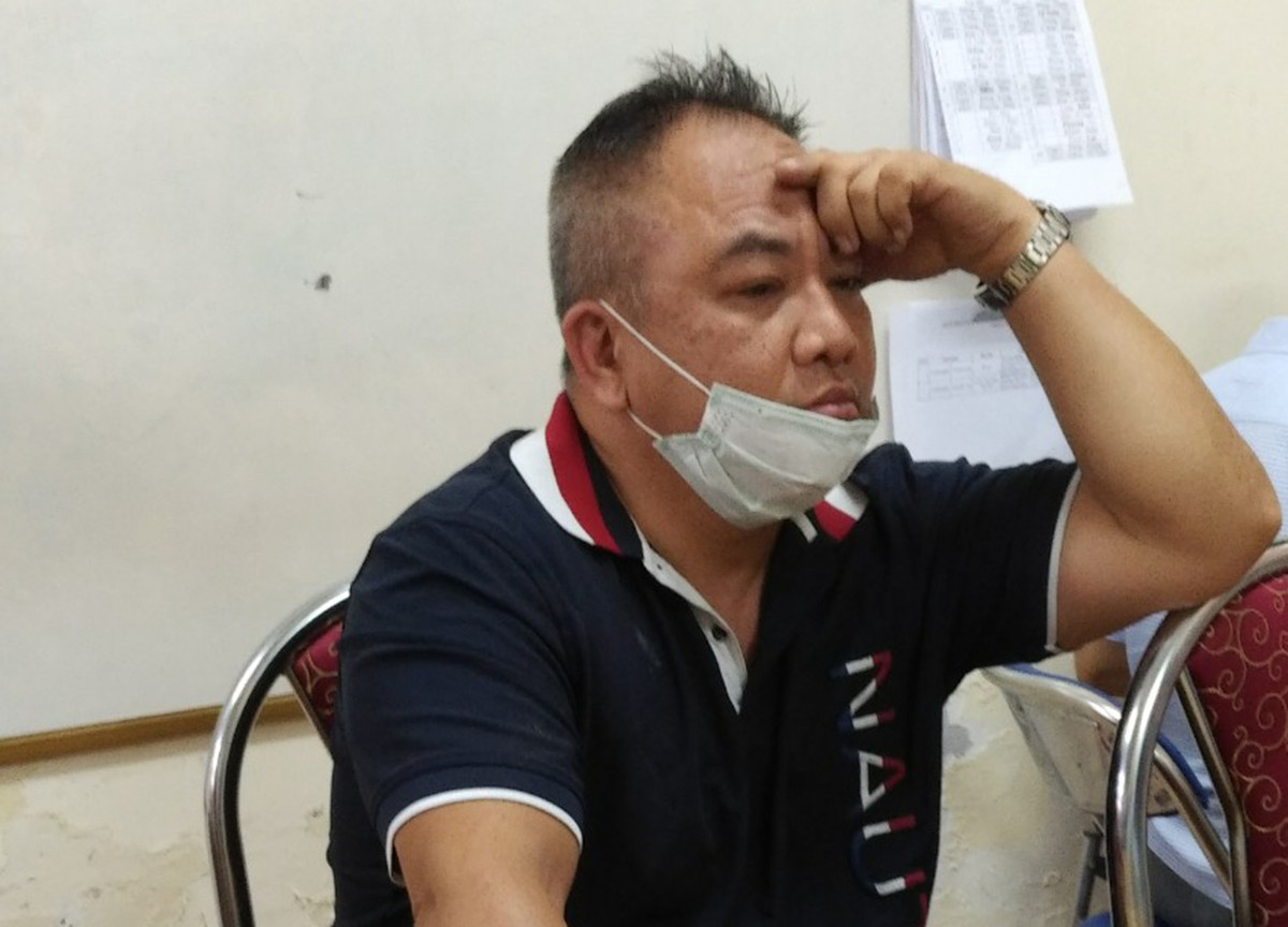 Bắt nhóm nhập lậu hàng trăm máy tính, điện thoại từ Mỹ về Việt Nam ảnh 1