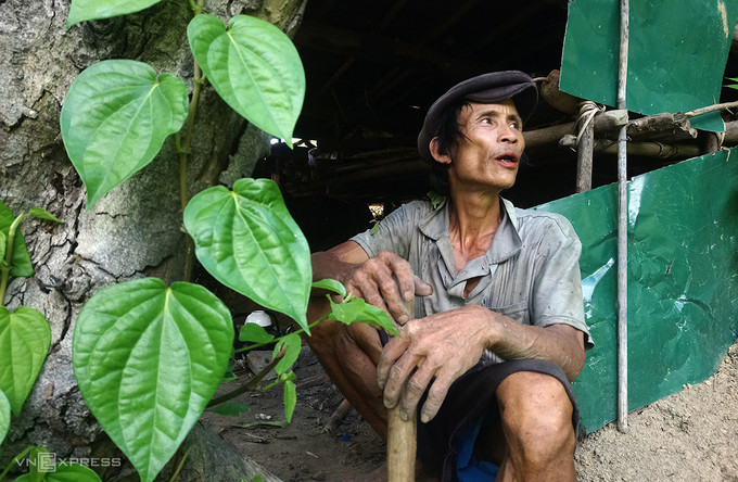 'Người rừng' sau 7 năm về làng ảnh 3