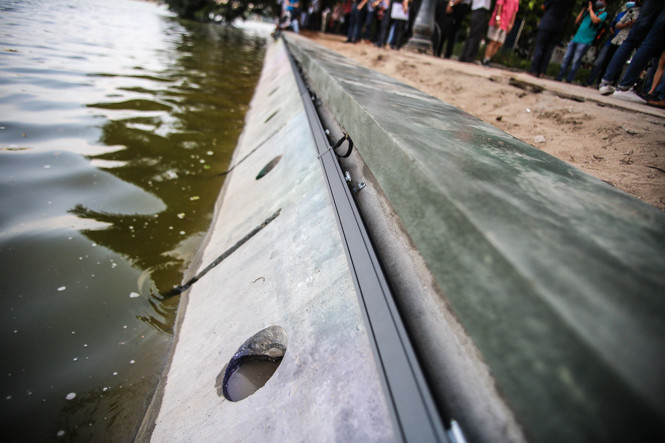 Dùng 'bê tông trường tồn', bờ hồ Hoàn Kiếm vẫn cong mềm mại ảnh 6