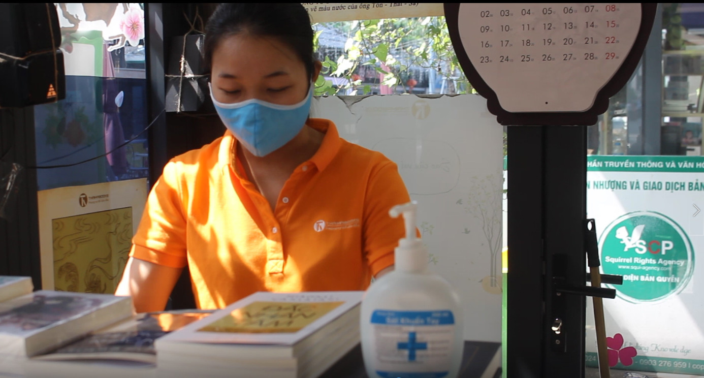 Phố Sách Hà Nội mở cửa đón khách trở lại ảnh 6