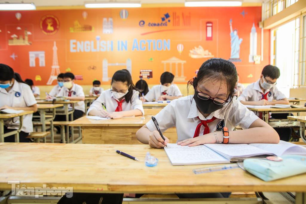 Hàng chục triệu HS,SV đi học trở lại sau kì nghỉ dài chưa từng có ảnh 9
