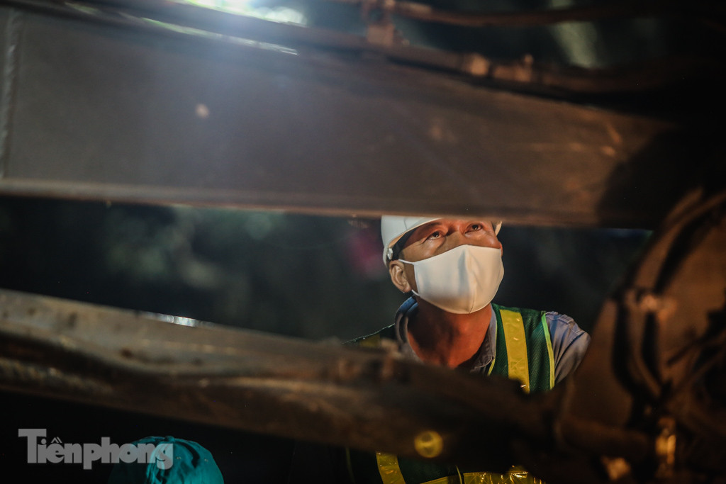 Lặng lẽ mưu sinh giữa chợ, ven hồ trong kỳ nghỉ lễ ảnh 10