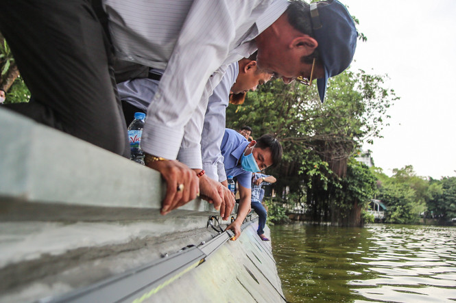 Dùng 'bê tông trường tồn', bờ hồ Hoàn Kiếm vẫn cong mềm mại ảnh 7