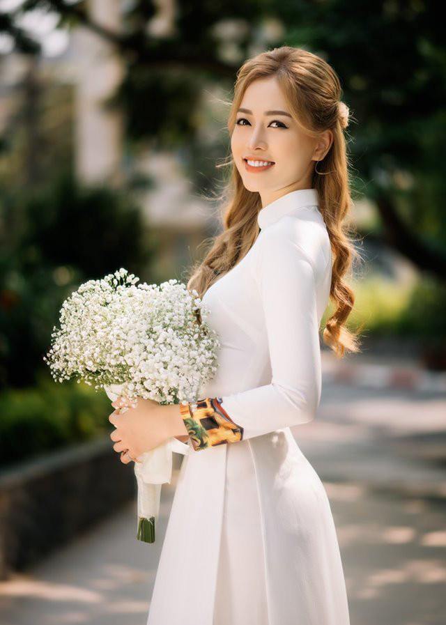 Tạm biệt 2020 nhiều biến cố, dàn Hoa - Á hậu dự định ‘tăng tốc’ trong năm mới 2021 ảnh 10