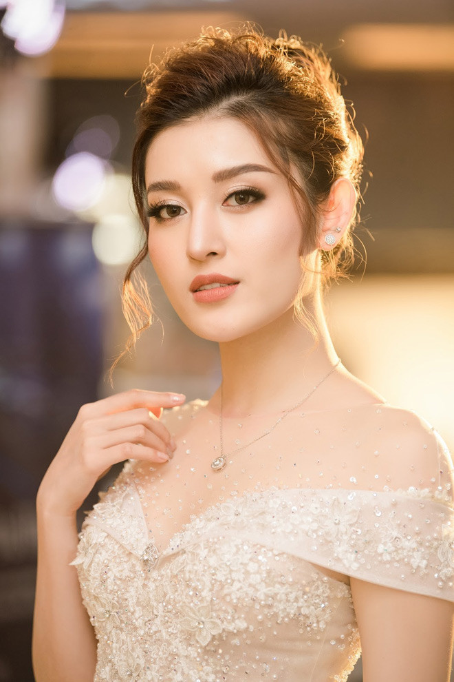 Tạm biệt 2020 nhiều biến cố, dàn Hoa - Á hậu dự định ‘tăng tốc’ trong năm mới 2021 ảnh 12