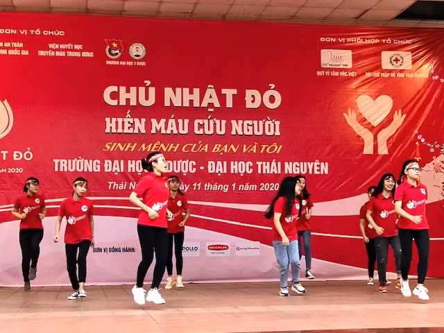 Chủ nhật Đỏ ĐH Y Dược Thái Nguyên: Có sinh viên 18 lần hiến máu ảnh 4