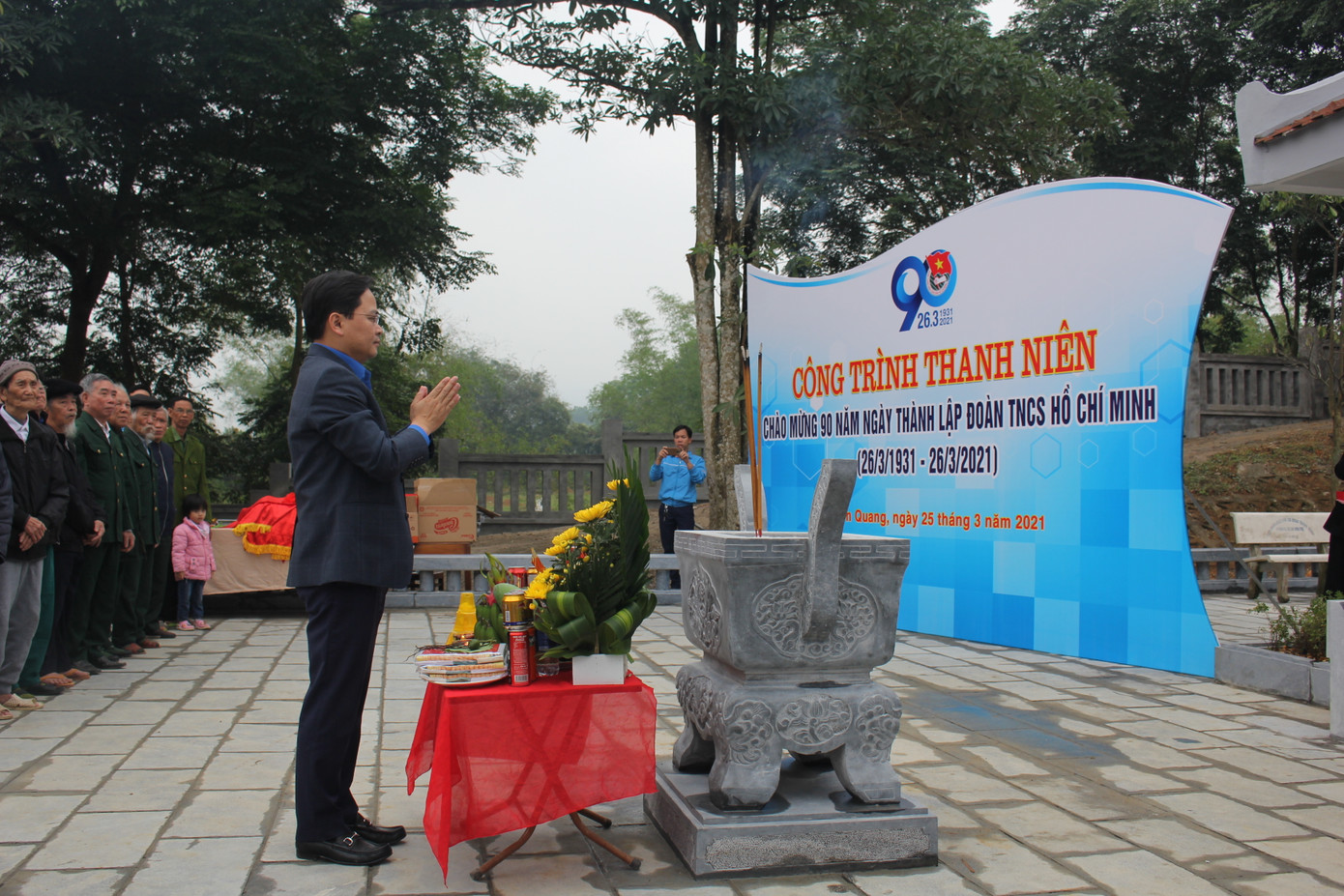 Xúc động lễ khánh thành bia di tích Trung ương Đoàn ảnh 11