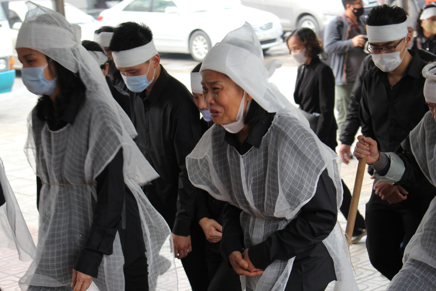 NSND Công Lý, Trung Hiếu và các thế hệ nghệ sĩ tiễn biệt NSND Trần Hạnh ảnh 8