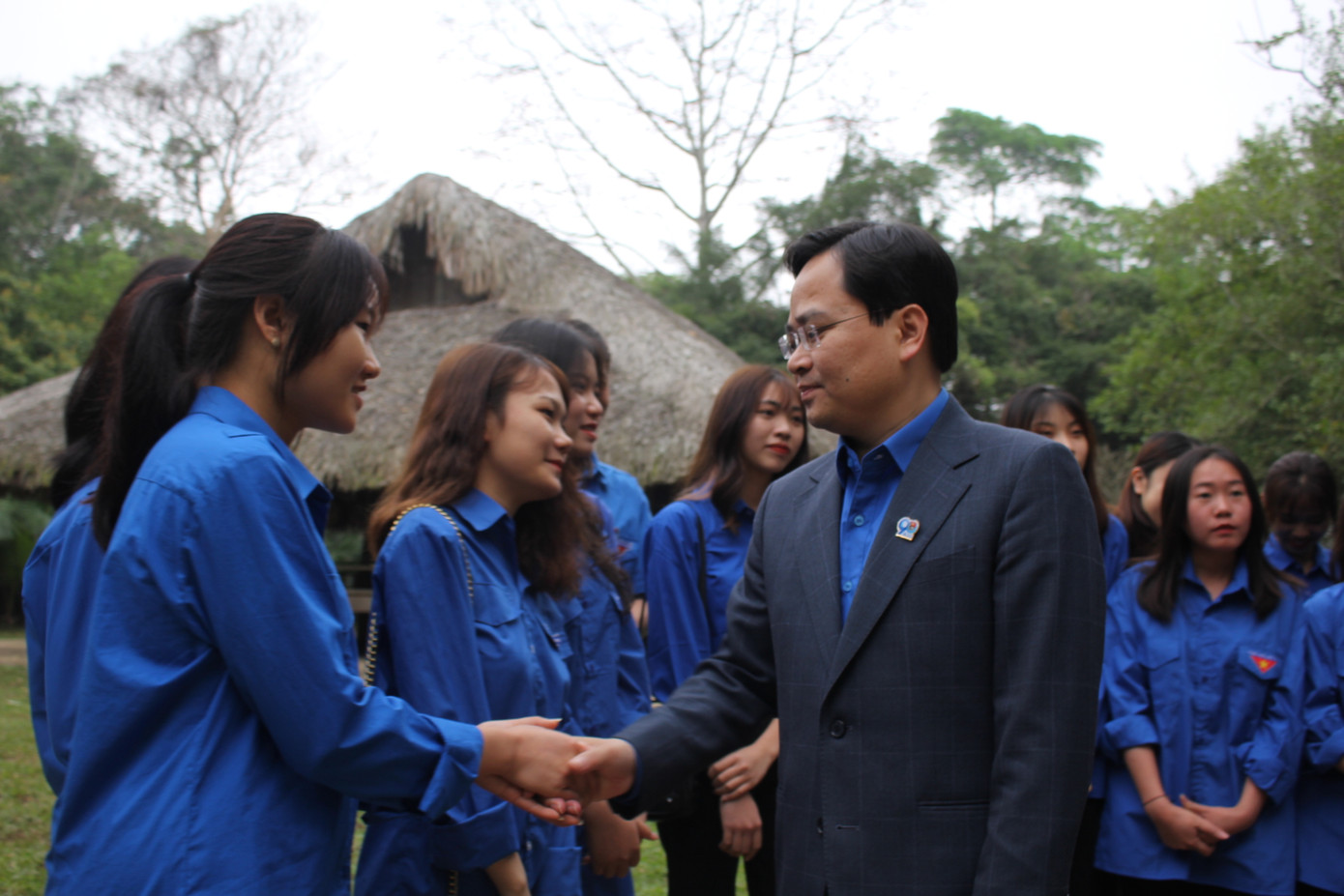 Xúc động lễ khánh thành bia di tích Trung ương Đoàn ảnh 2