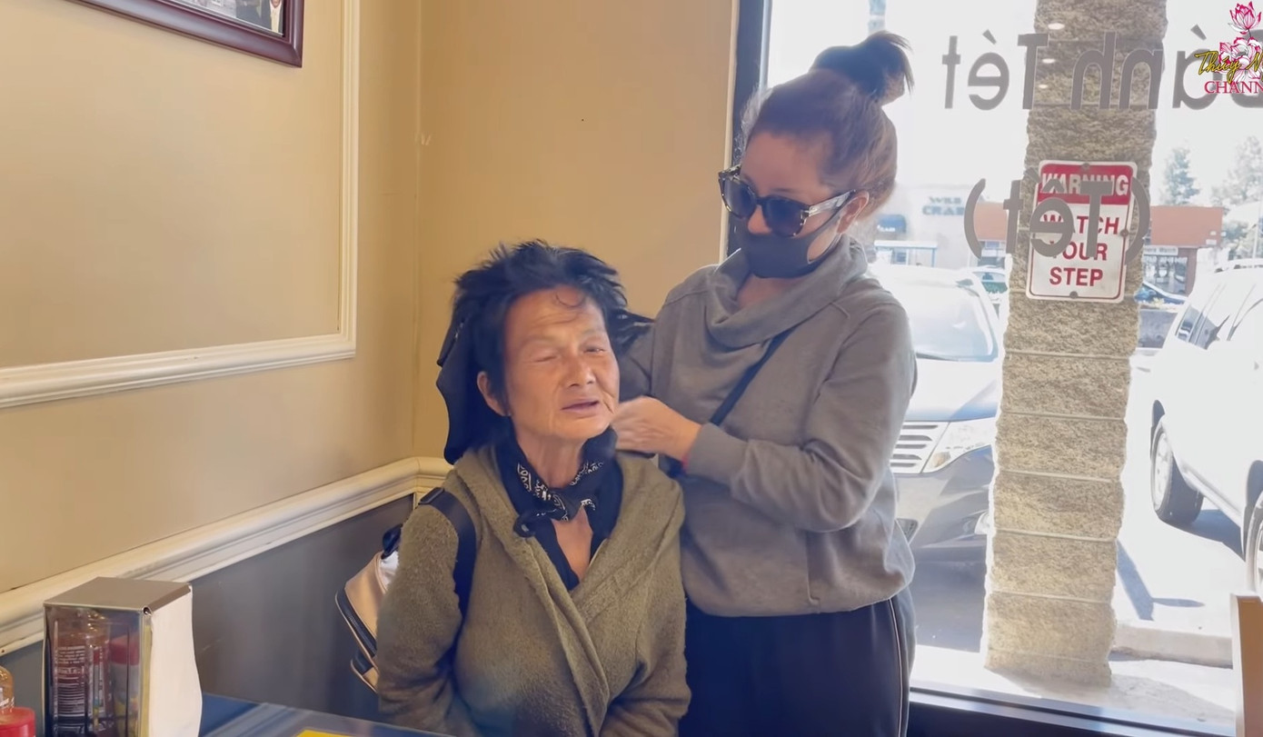 Ca sĩ Kim Ngân lang thang tại Mỹ chịu gỡ tóc rối mấy chục năm, muốn đi biển chụp hình ảnh 2