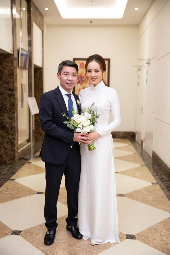 Vợ kém 15 tuổi của NSND Công Lý chia sẻ xúc động sau hôn lễ cùng “Cô Đẩu“ ảnh 5