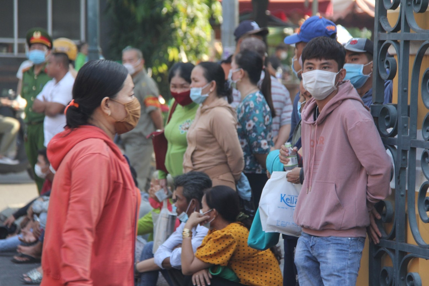 An ninh thắt chặt phiên xử 19 đồng phạm của Tuấn 'khỉ' ảnh 2