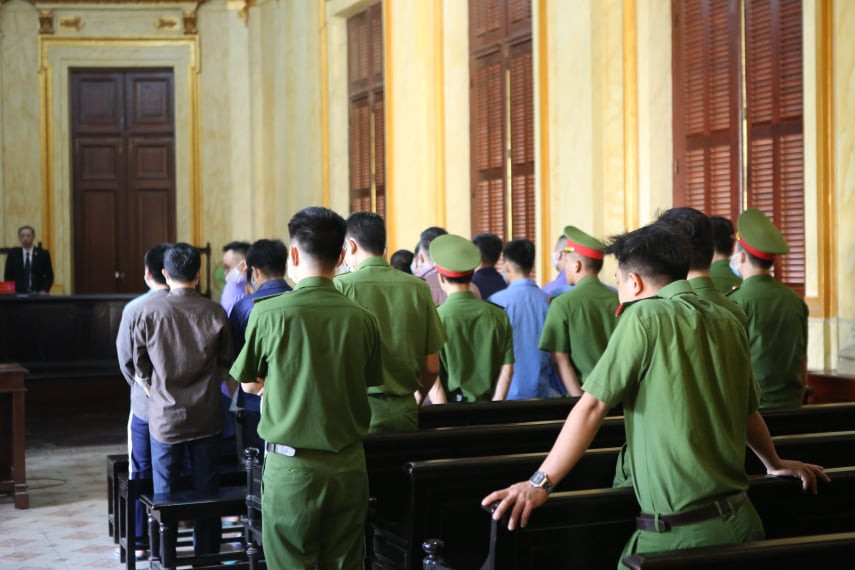 An ninh thắt chặt phiên xử 19 đồng phạm của Tuấn 'khỉ' ảnh 7