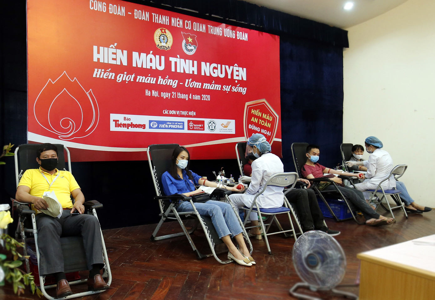 Báo Tiền Phong hiến máu hưởng ứng Thư kêu gọi của Tổng Bí thư, Chủ tịch nước ảnh 1