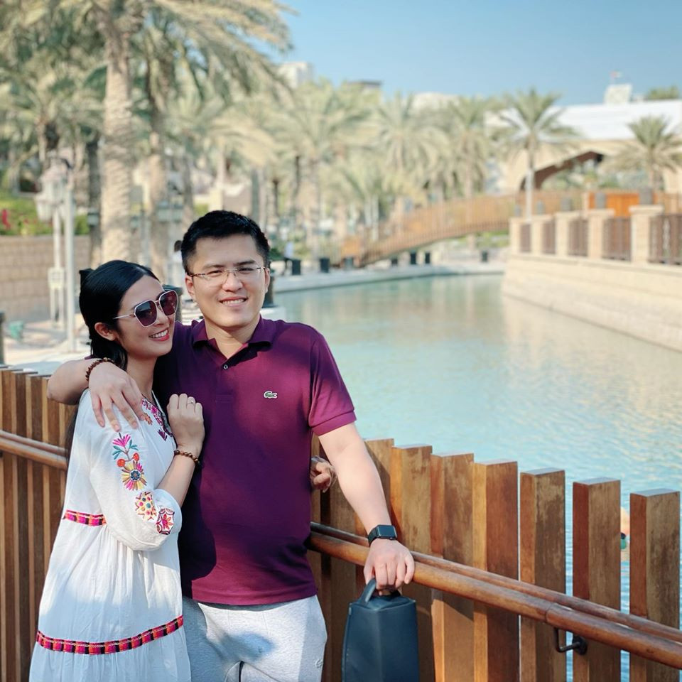 Bạn trai Hoa hậu Ngọc Hân công khai đăng ảnh đi chơi Noel cùng nhau ảnh 3