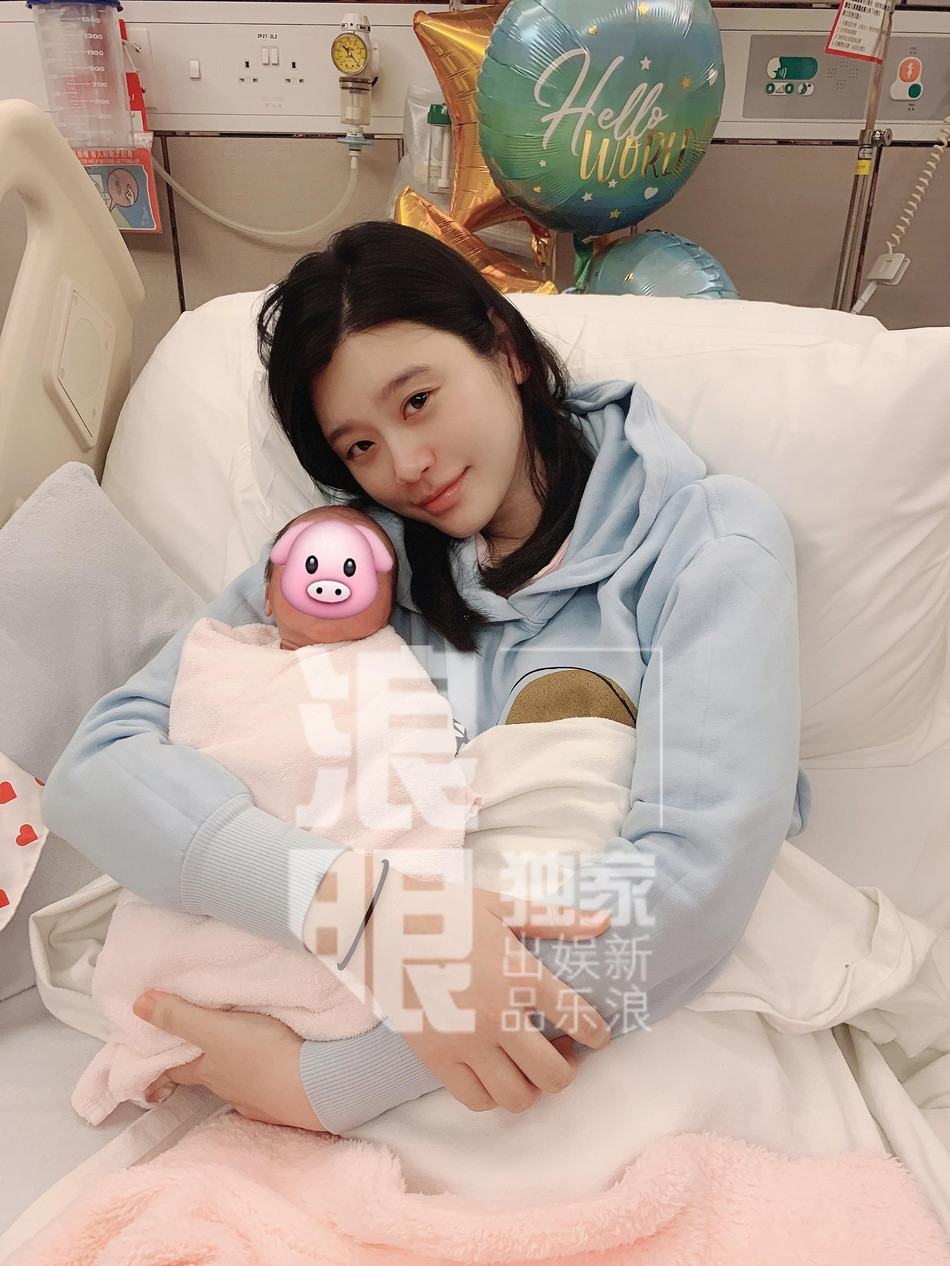 Siêu mẫu nội y bất ngờ hạ sinh cháu đích tôn cho ‘vua sòng bài’ Macau ảnh 1