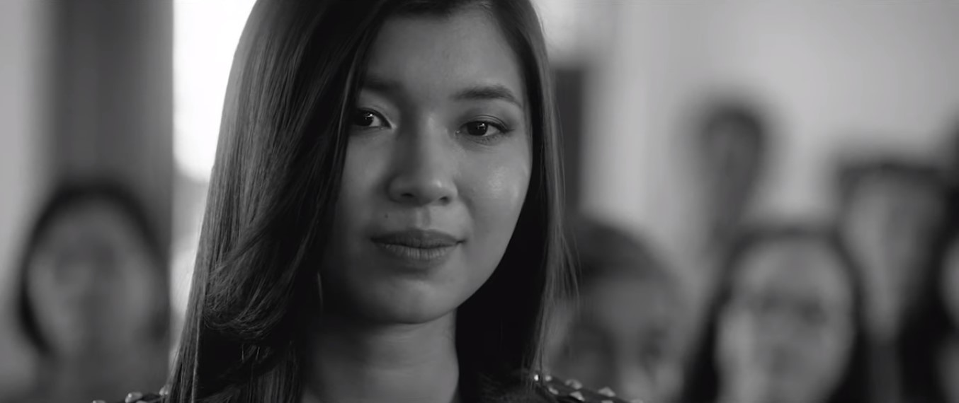 Hậu 'lừa' cưới, Văn Mai Hương ‘khóa môi’ Đồng Ánh Quỳnh đắm đuối gây sốc ảnh 8