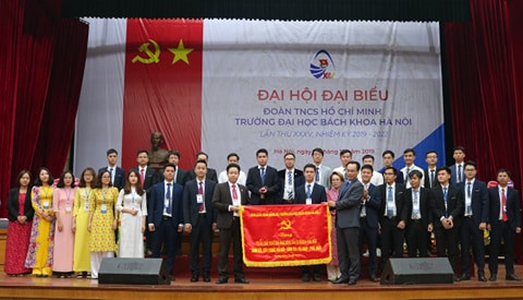 Anh Lê Đức Tùng tiếp tục làm Bí thư Đoàn trường ĐHBKHN ảnh 4