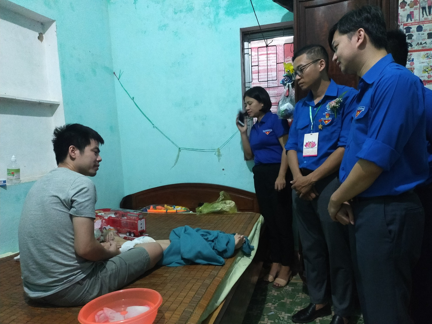 Trao tặng công trình thanh niên và tri ân người có công với cách mạng ảnh 7