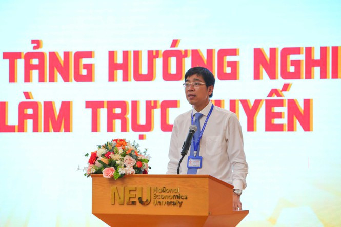 Lao đao tìm việc do ảnh hưởng dịch COVID-19 ảnh 2