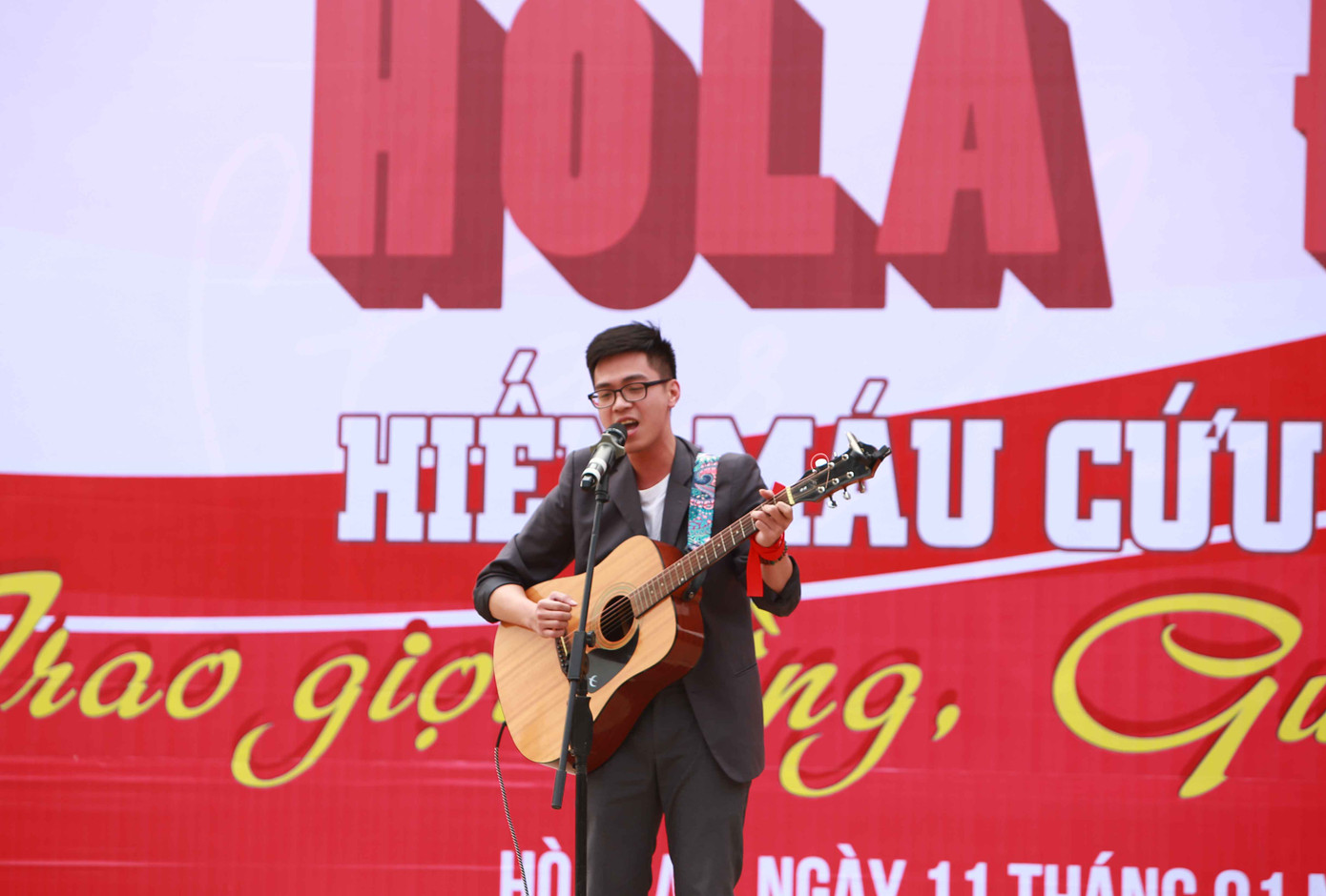 Hàng nghìn ‘chiến sĩ Hola’ tham gia hiến máu tình nguyện ảnh 5