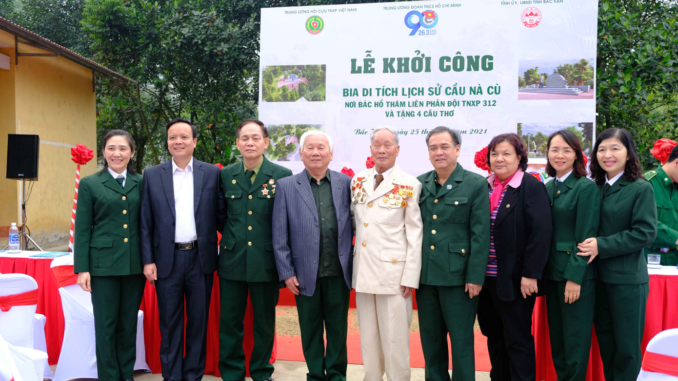 Xây dựng công trình kỷ niệm 70 năm Bác Hồ tặng thơ Thanh niên xung phong ảnh 3