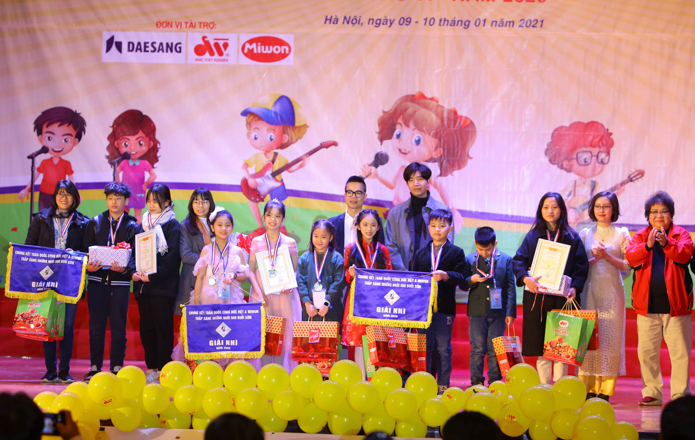 Học sinh trường THCS Thăng Long đoạt giải Đặc biệt cuộc thi Ngôi sao buổi sớm ảnh 5