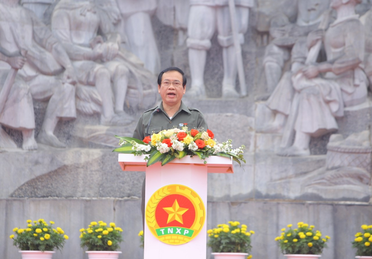 Kỷ niệm 70 năm ngày Bác Hồ tặng thơ Thanh niên xung phong ảnh 1