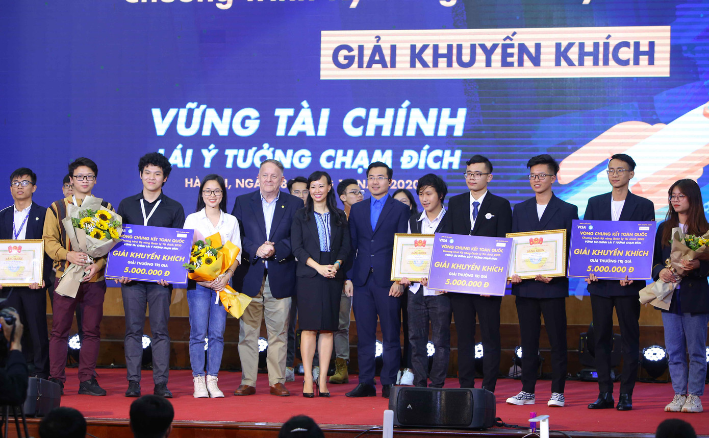 Nam sinh Ngoại thương giành giải Nhất Kỹ năng quản lý tài chính 2020 ảnh 8
