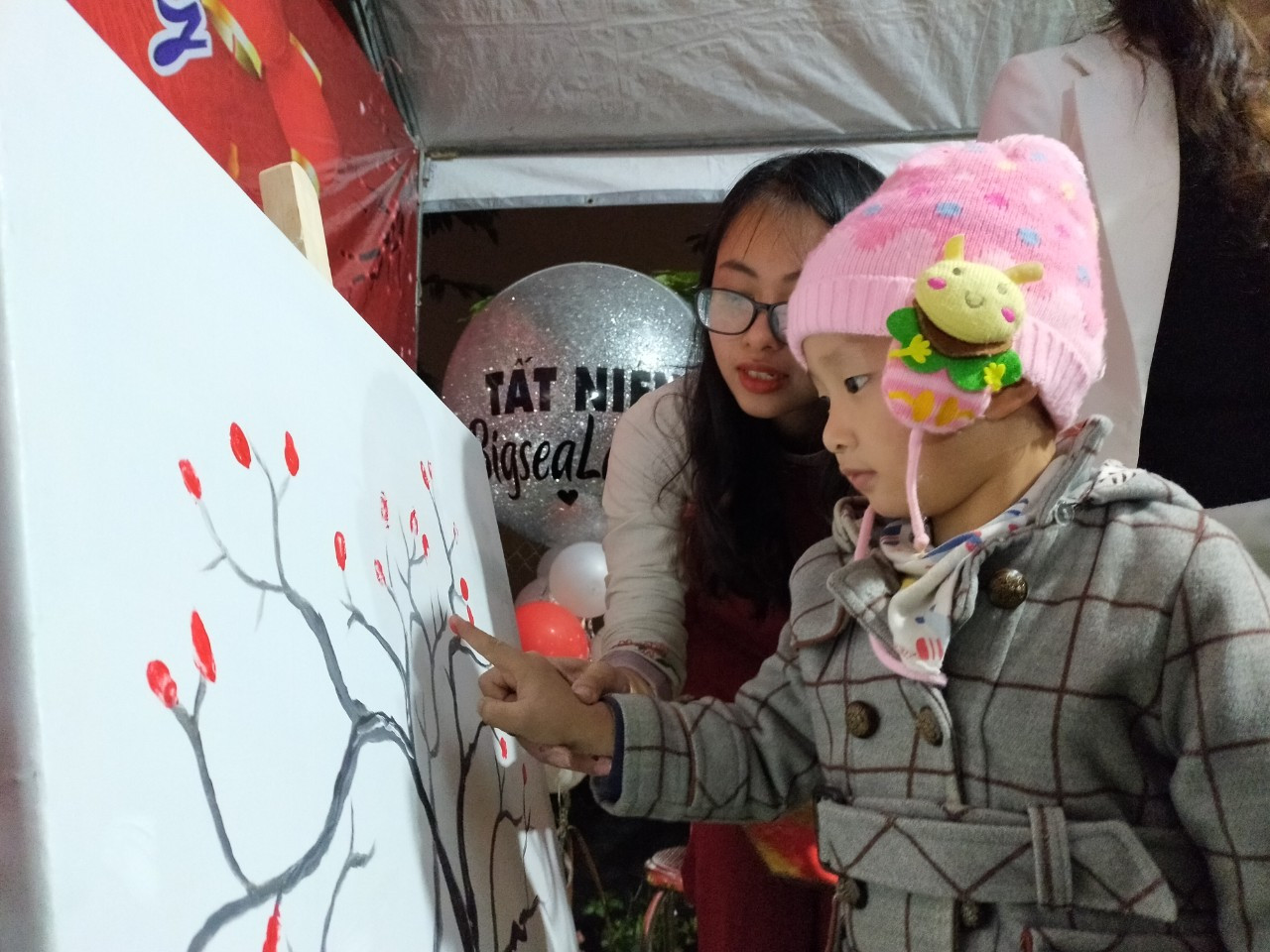 Tết đã về bên xóm ngụ cư ảnh 2