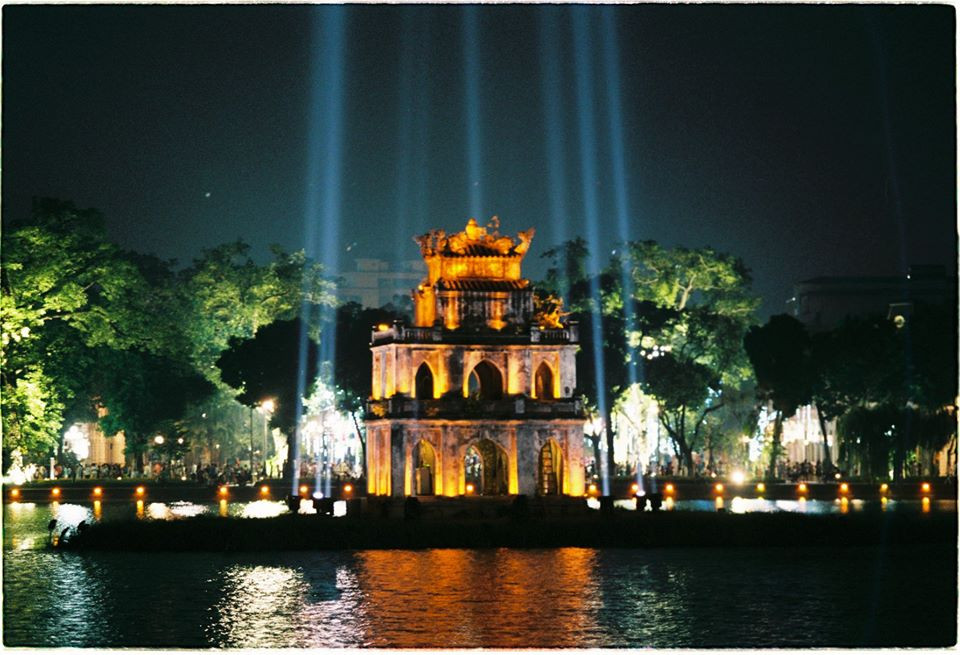 Hà Nội đẹp thơ mộng qua những bức ảnh ngàn like của chàng trai 9X ảnh 2