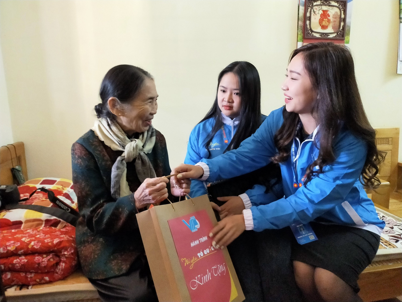 Đại biểu thanh niên tri ân người có công với cách mạng ảnh 5