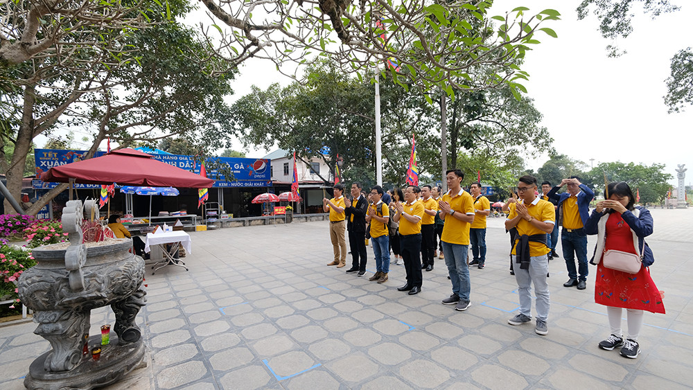 Gương mặt trẻ Việt Nam tiêu biểu tham quan khu di tích danh thắng Tây Thiên ảnh 4