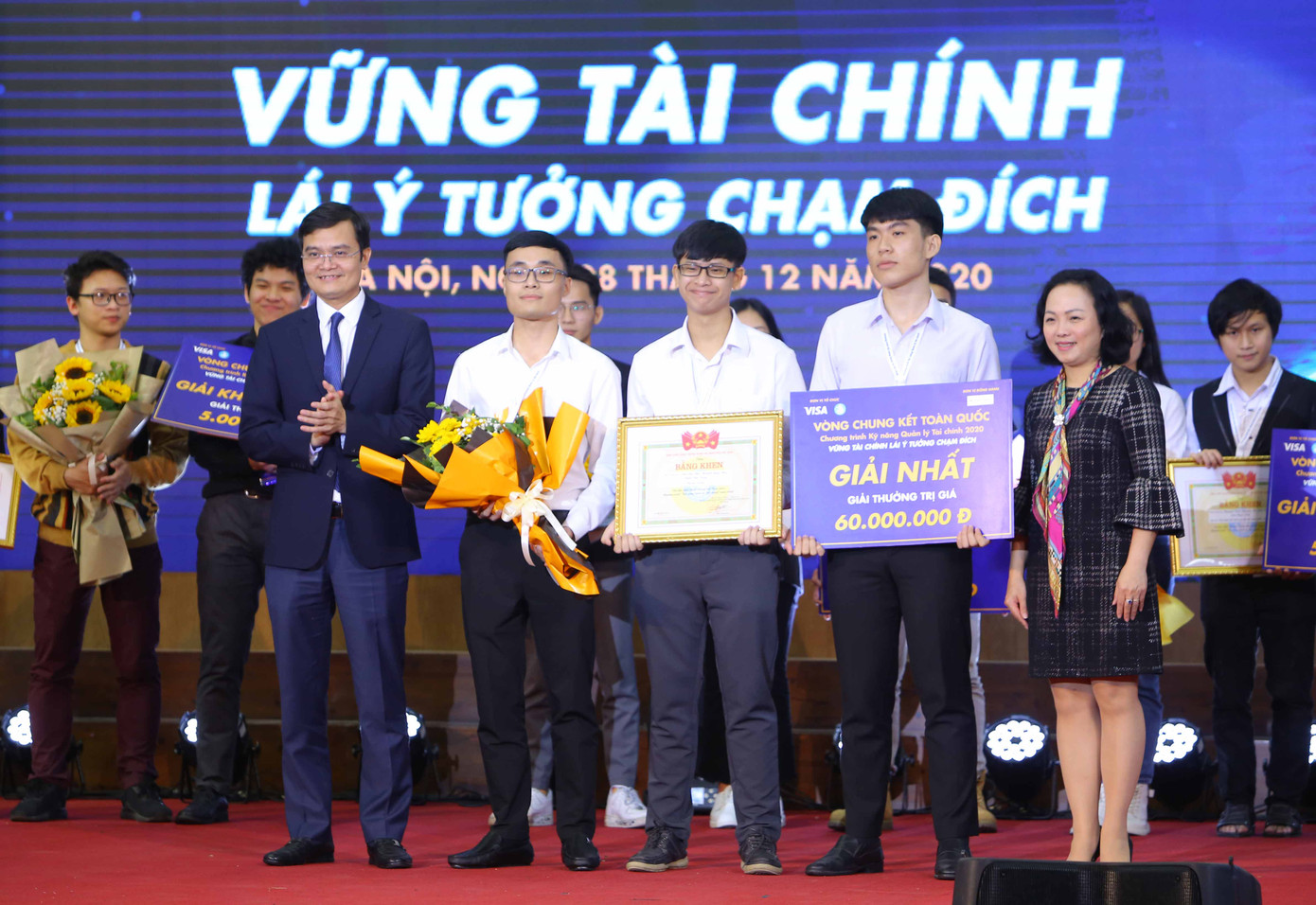 Nam sinh Ngoại thương giành giải Nhất Kỹ năng quản lý tài chính 2020 ảnh 5